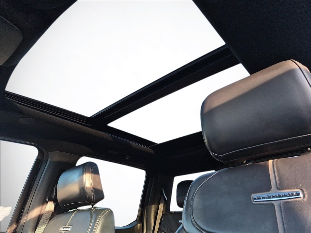 2025 Ford F-150 Lightning Black Saint-Jérôme - photo #16