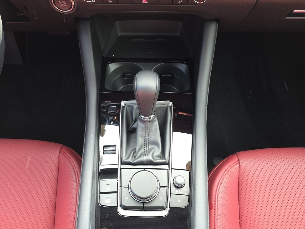 2026 Mazda Mazda3 Sport GT avec moteur turbo BA TI i-ACTIV Jet Black Mica Val-David - photo #23