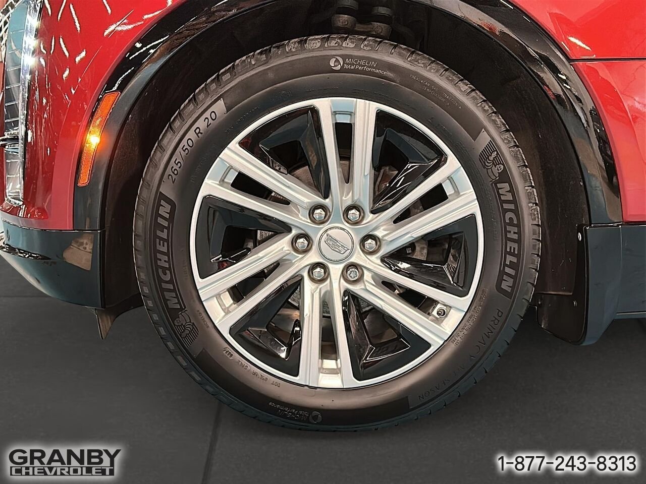 Cadillac LYRIQ Tech 4 portes avec 1SA | G3888 2024 Rouge Granby - photo #9