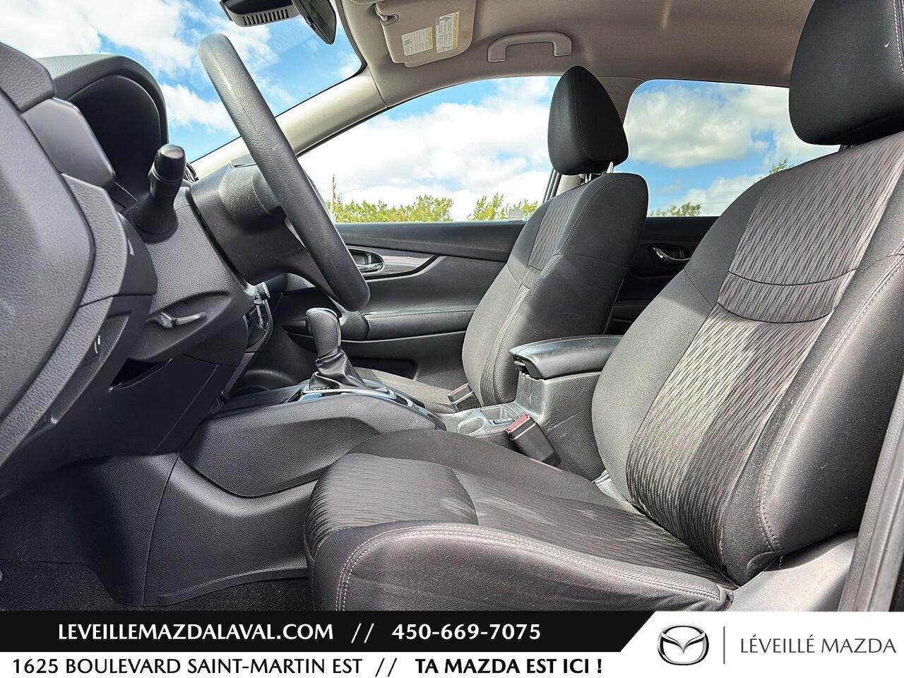 2020 Nissan Rogue SV TI Black Laval - photo #10