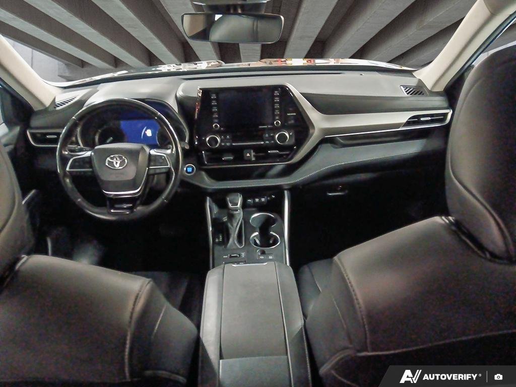 2021 Toyota Highlander 2602235A | XLE, well maintained local trade in. Black Edmonton - photo #22