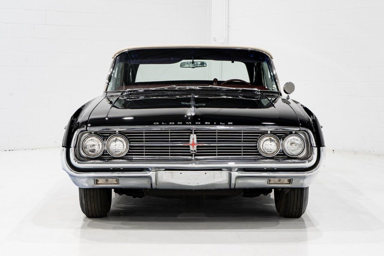 Oldsmobile Starfire Factory A/C. Single repaint and extensive ownership history **PRICE IN USD** 1962 Noir Montréal - photo #29