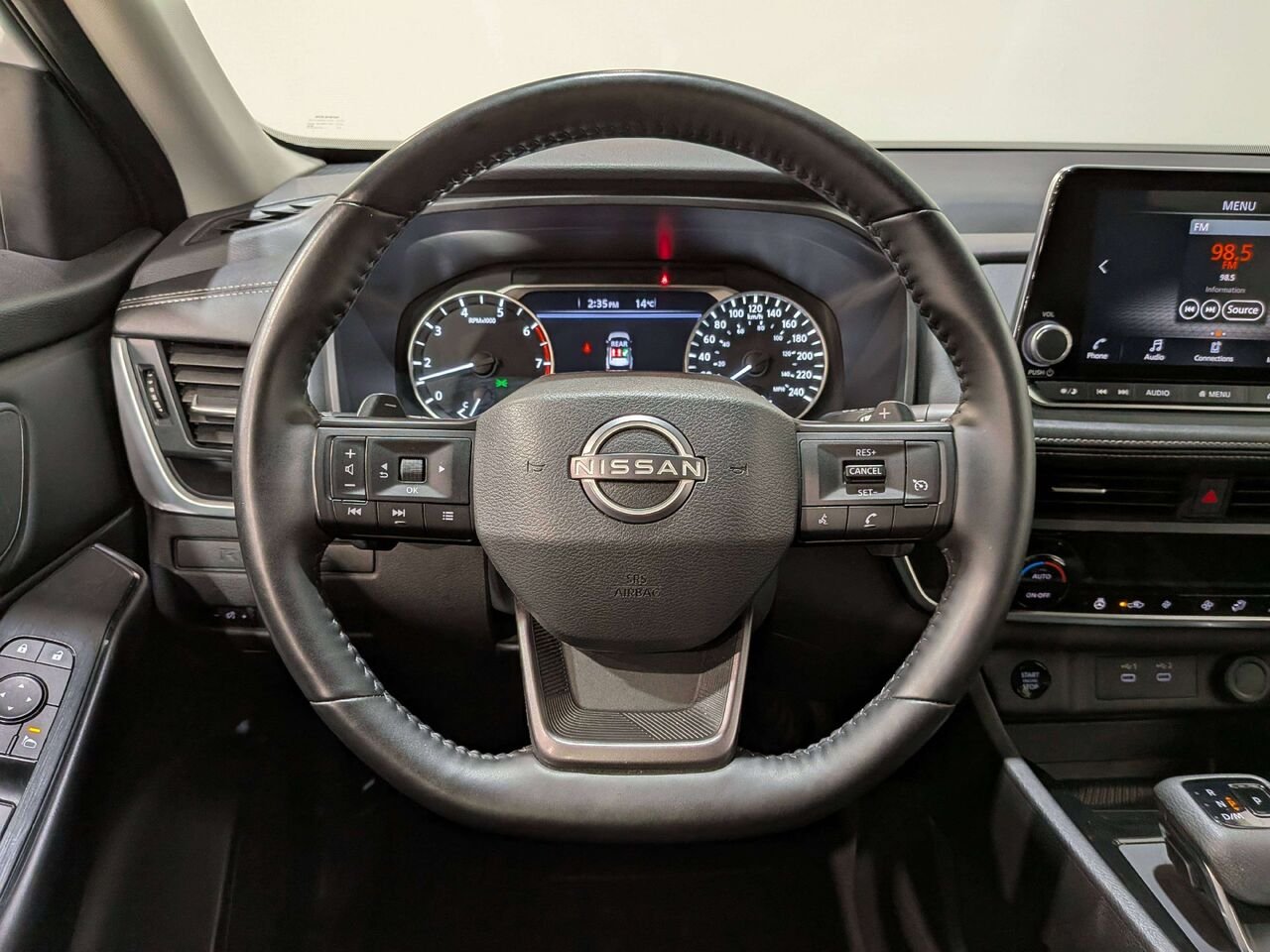 2025 Nissan Rogue AWD S White Val-David - photo #12