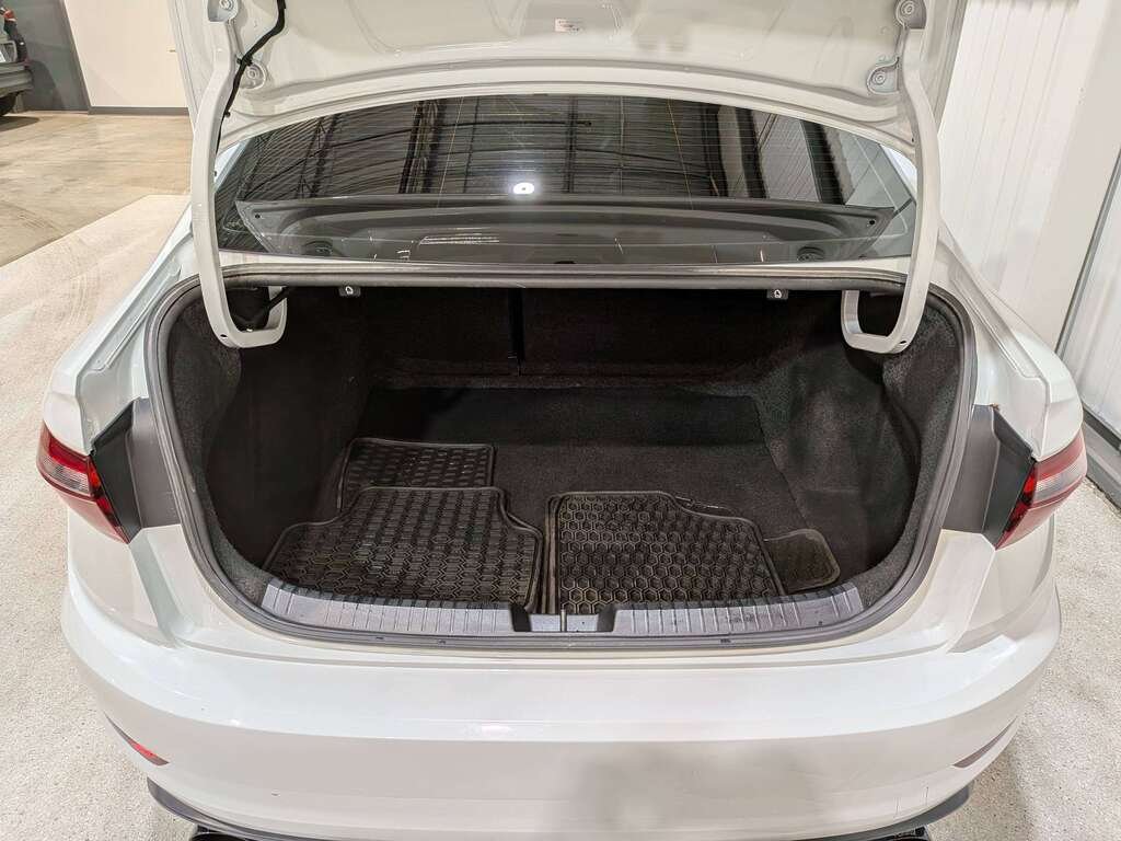 Volkswagen Jetta 2020 Blanc Val-David - photo #10