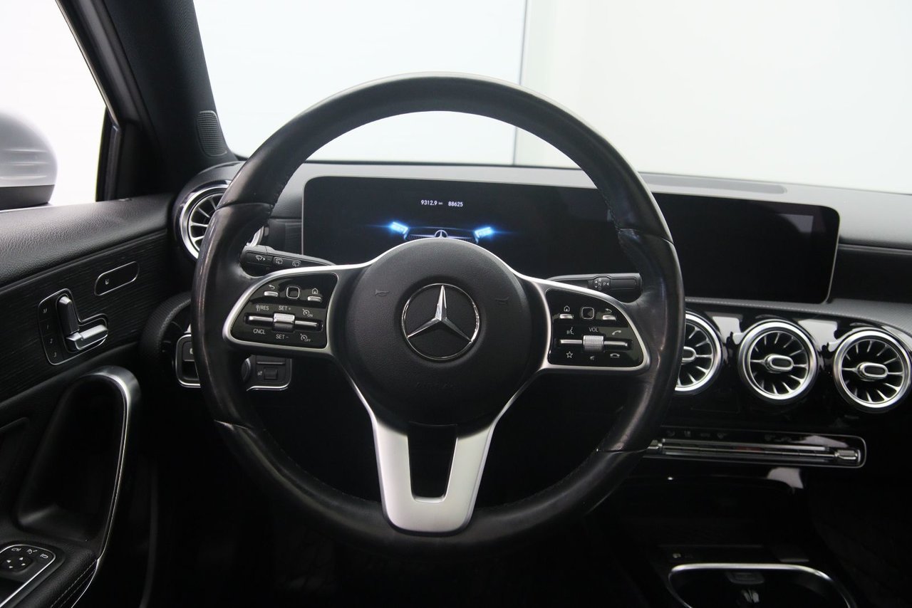 Mercedes-Benz A-Class NIV WDD3F4HB4KJ067955 2019 Gris Chicoutimi - photo #11
