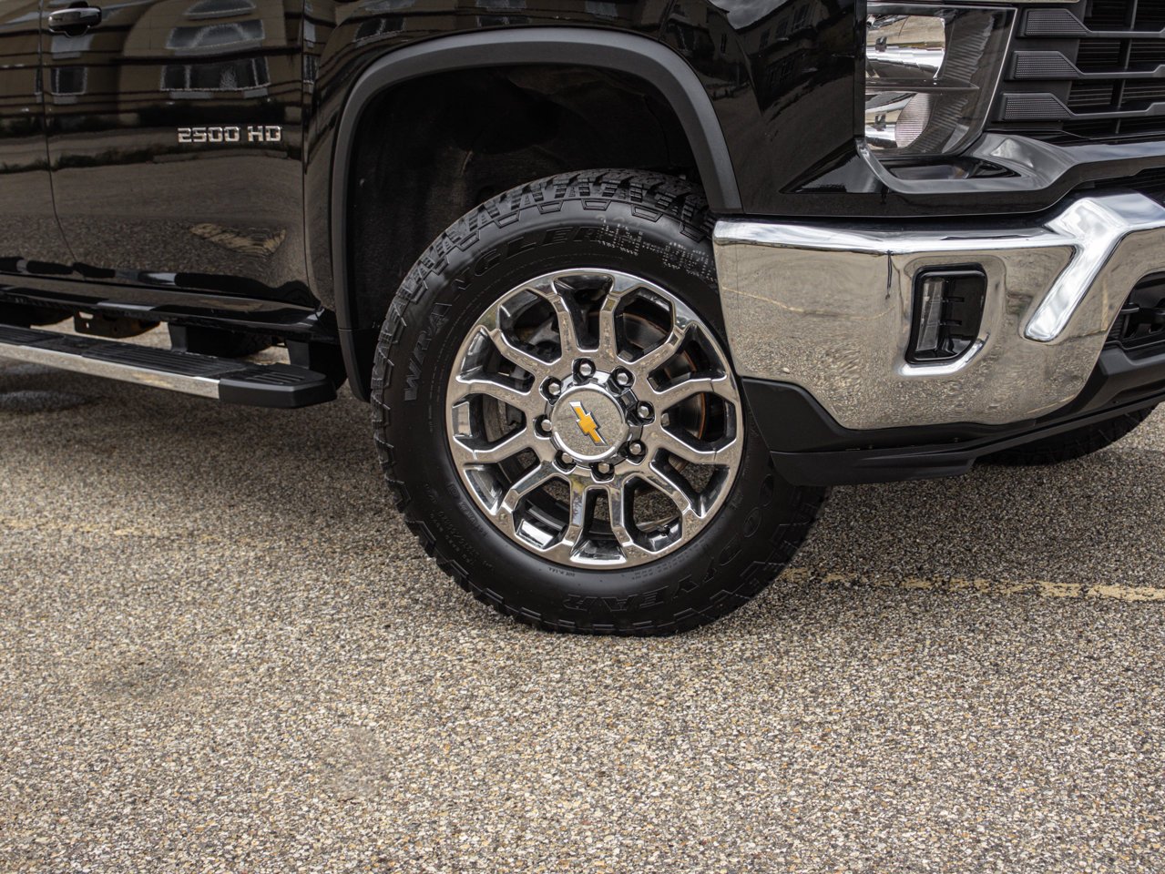 2024 Chevrolet Silverado 2500HD 4WD Crew Cab 159 LT Black Sherwood Park - photo #4