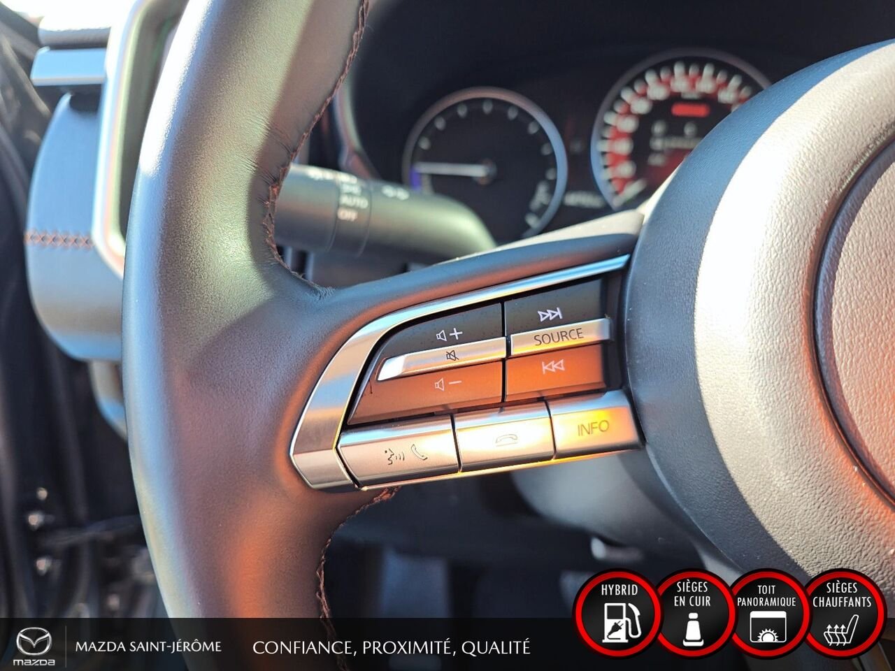 2025 Mazda CX-50 hybride Kuro | 1 PROPRIÉTAIRE | JAMAIS ACCIDENTÉ | TOIT PANORAMIQUE | CUIR | AWD Grey Saint-Jérôme - photo #14
