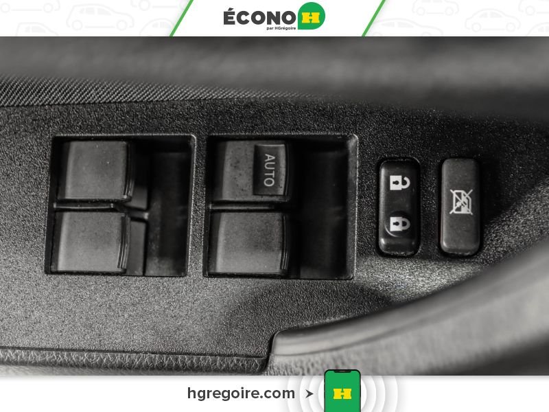 Toyota Corolla 822013 | LE AWD A/C GR ÉLECT MAGS CAM RECUL BLUETOOTH 2017 Noir Laval - photo #19
