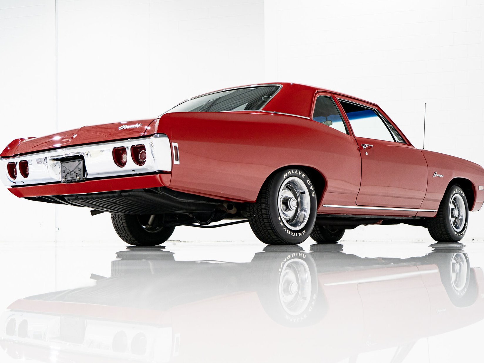 Chevrolet Biscayne **PRIX EN USD** L36 4 speed GM Canada paperwork 1968 Rouge Montréal - photo #26