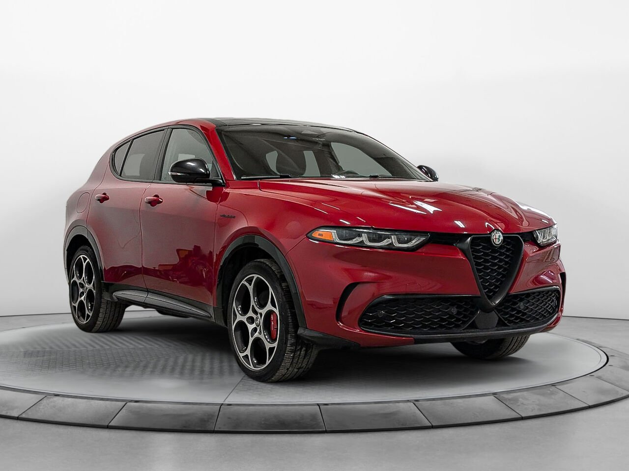 Alfa Romeo TONALE Plug-in Hybride AWD Toit Ouvrant 2024 Autre Sherbrooke - photo #1