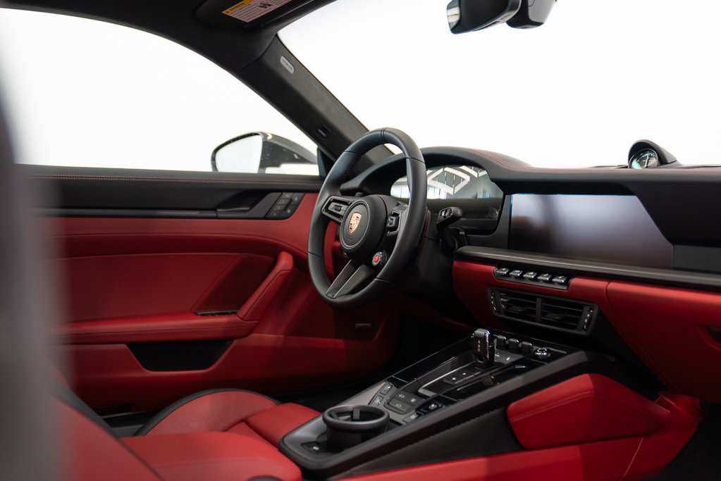 2026 Porsche 911 Carrera 4 GTS Coupe \\ NO LUXURY TAX White Kirkland - photo #19
