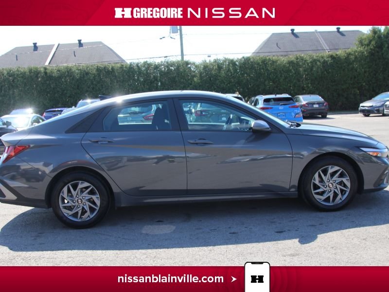 2024 Hyundai Elantra Grey Laval - photo #10