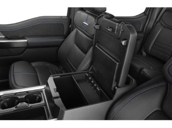 Ford Super Duty F-350 à roues arrière jumelées Platine