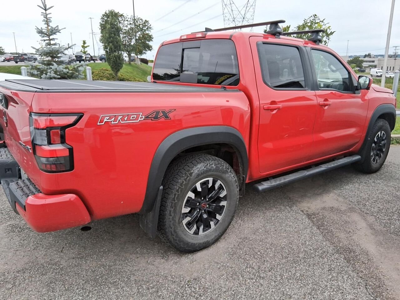 2023 Nissan Frontier PRO-4X Red Québec - photo #1