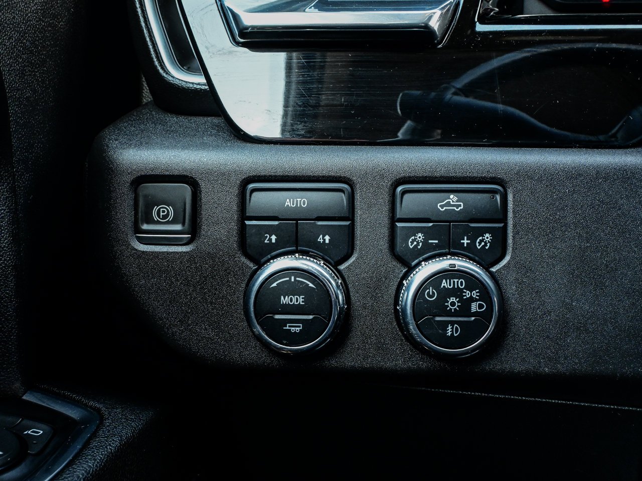 2023 GMC Sierra 1500 4WD Crew Cab 147 Elevation Black Sherwood Park - photo #18