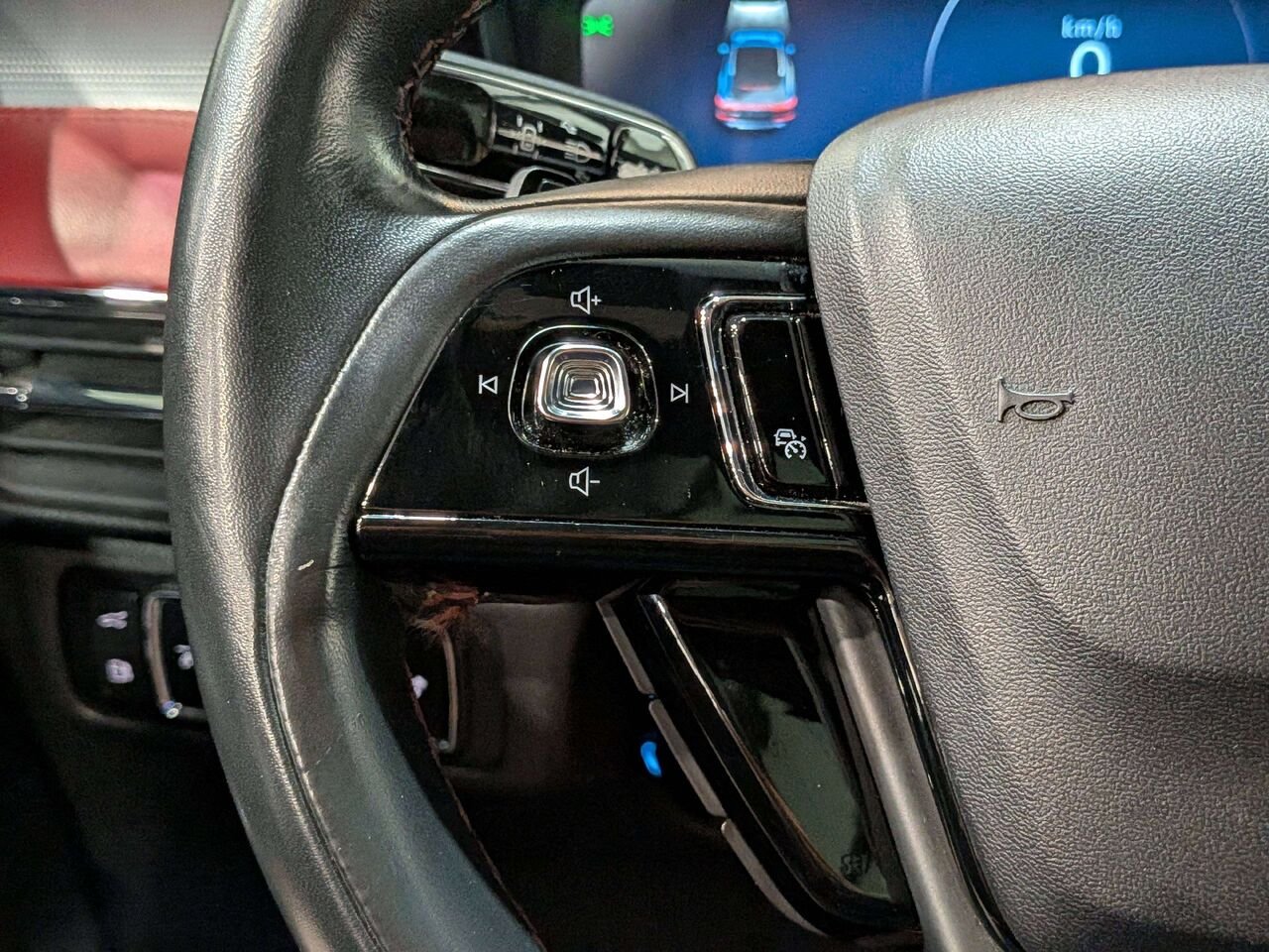 2023 Lincoln Corsair Grand Touring AWD Yellow Val-David - photo #15