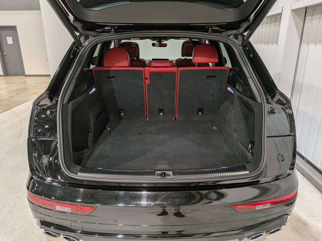 2022 Audi SQ5 Progressiv 3.0 TFSI quattro Black Val-David - photo #8