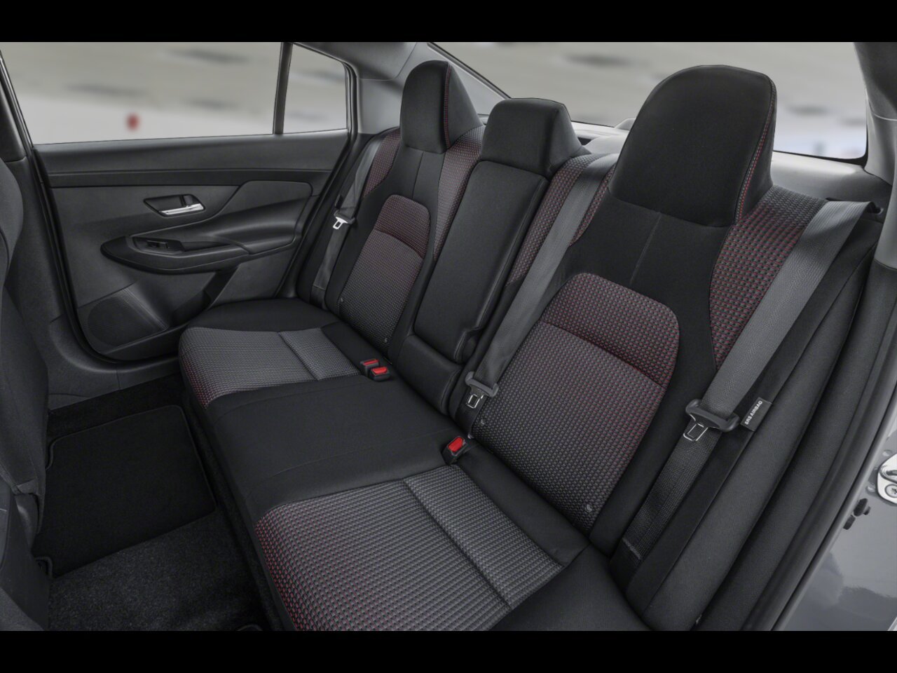 2027 NISSAN Sentra Aspen White TriCoat/Super Black Matane - photo #6