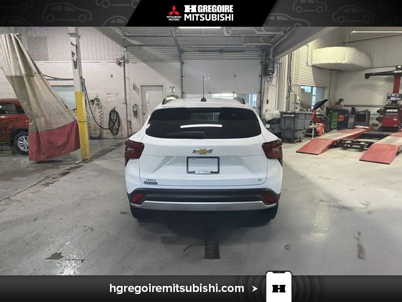 2024 Chevrolet Trax White Laval - photo #7