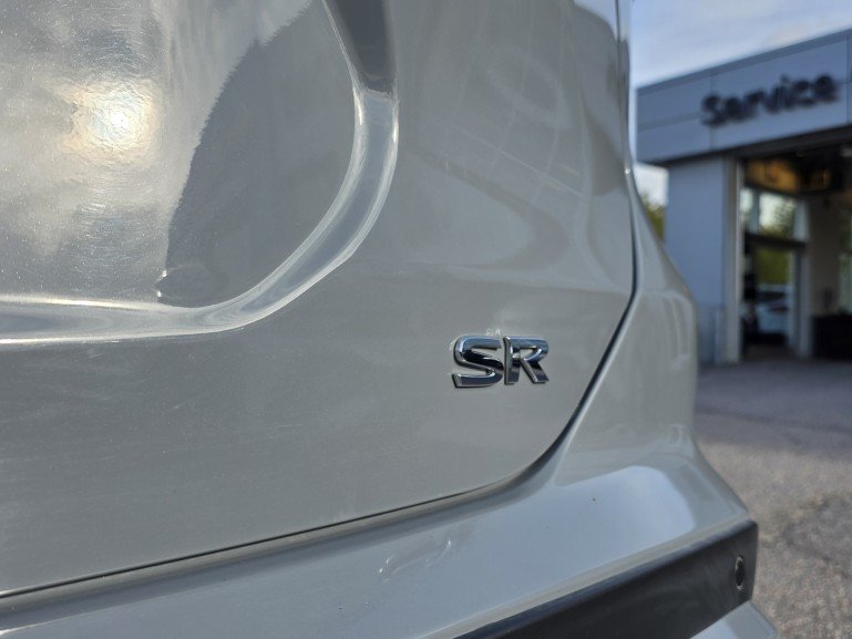 Nissan Kicks SR 2021 Gris Mont-Laurier - photo #8