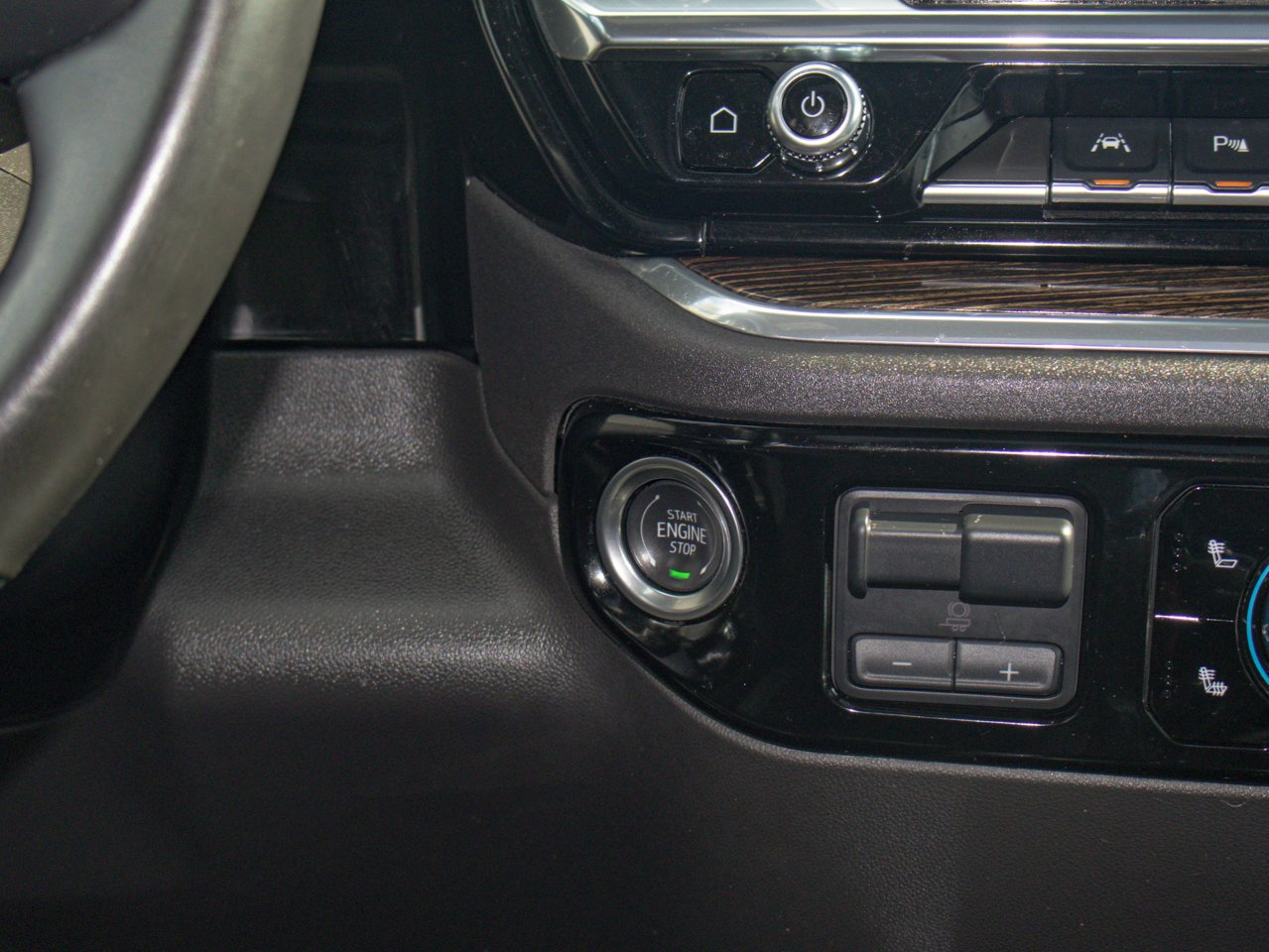 2024 GMC Sierra 1500 4WD Crew Cab 147 Elevation Black Sherwood Park - photo #26