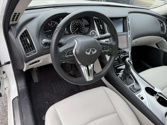 INFINITI Q50 2024 Blanc Saint-Basile-le-Grand - photo #7