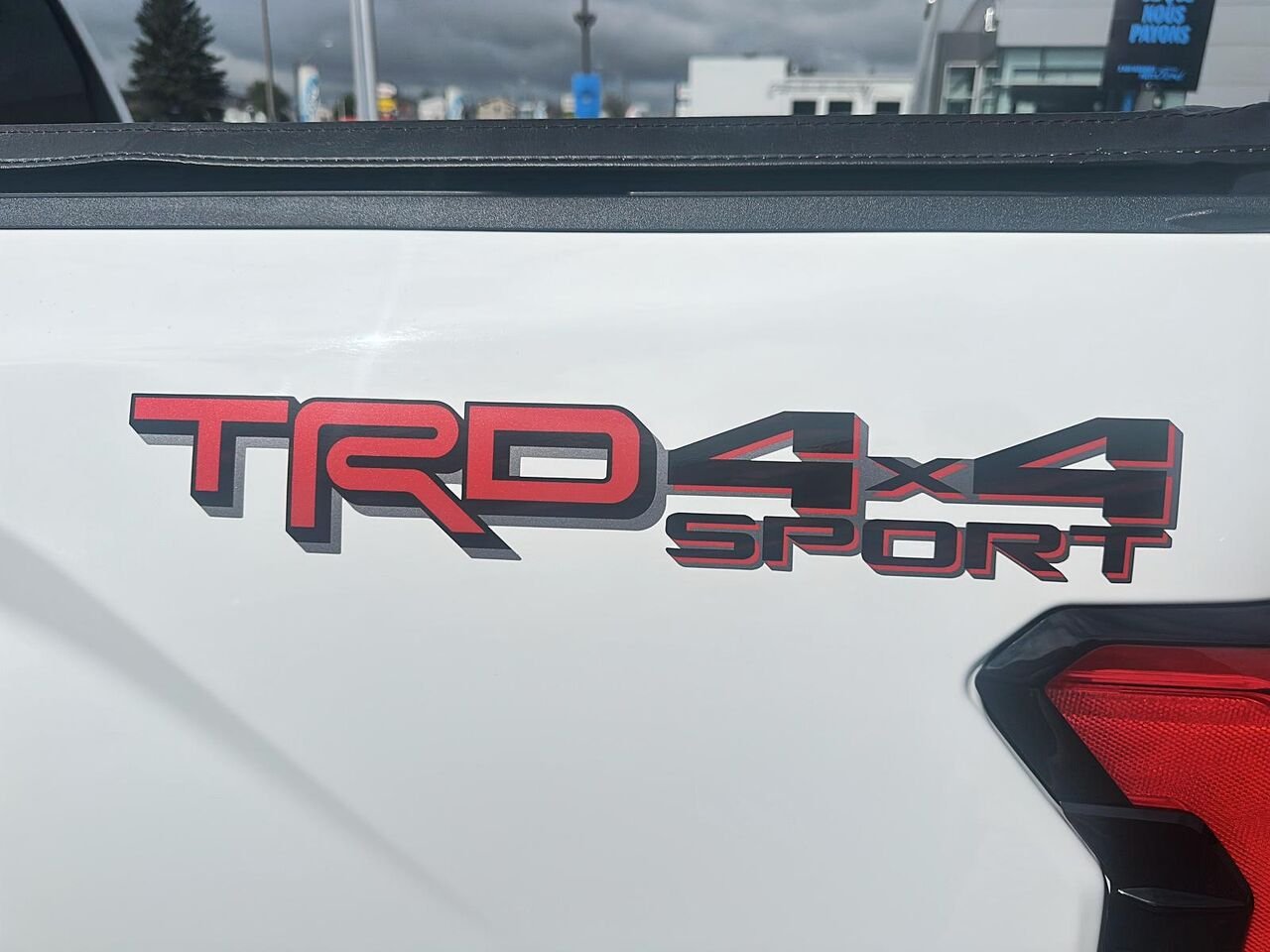 Toyota Tundra 2024 Blanc Rouyn-Noranda - photo #5