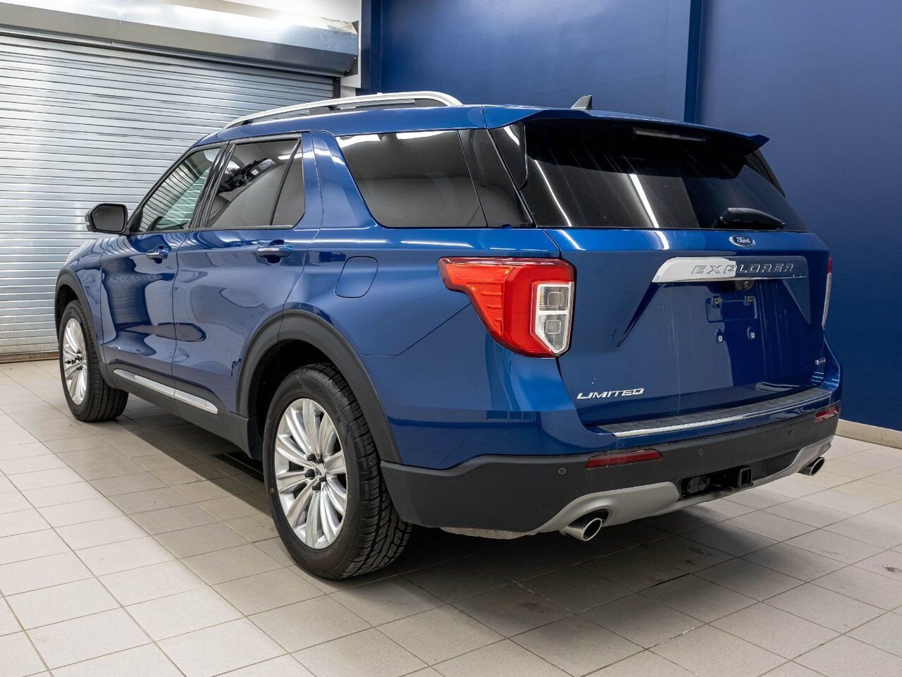 Ford Explorer LIMITED HYBRID AWD *NAV* CUIR SIÈGES VENTIL B&O 2022 Bleu Saint-Jérôme - photo #4