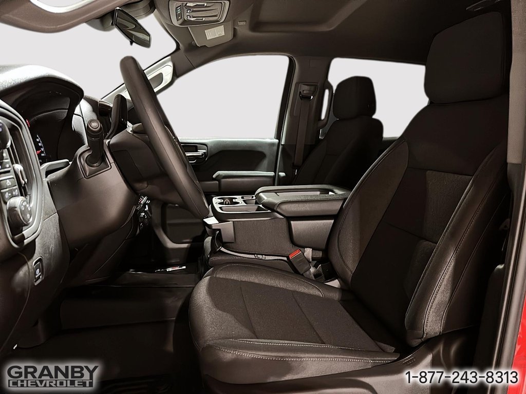 CHEVROLET Silverado 1500 K1500 SILVERADO CREW CAB CUSTOM TRAIL BOSS STD/BOX (2CX) | 26-0384 2026 Rouge ardent Granby - photo #10