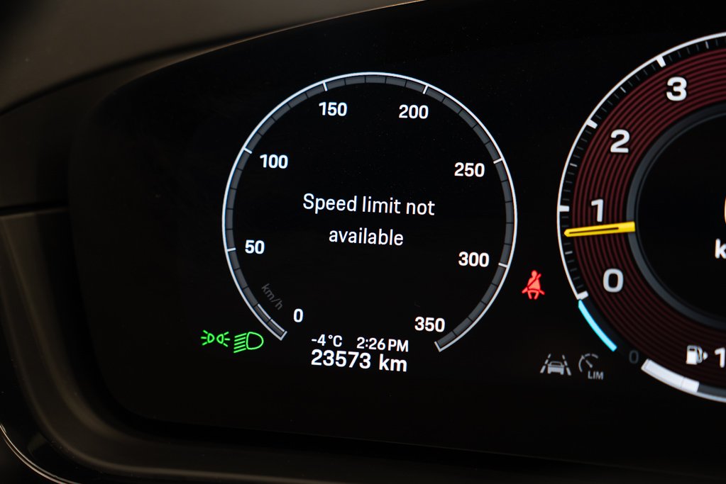 2024 Porsche Cayenne Grey Saint-Eustache - photo #19