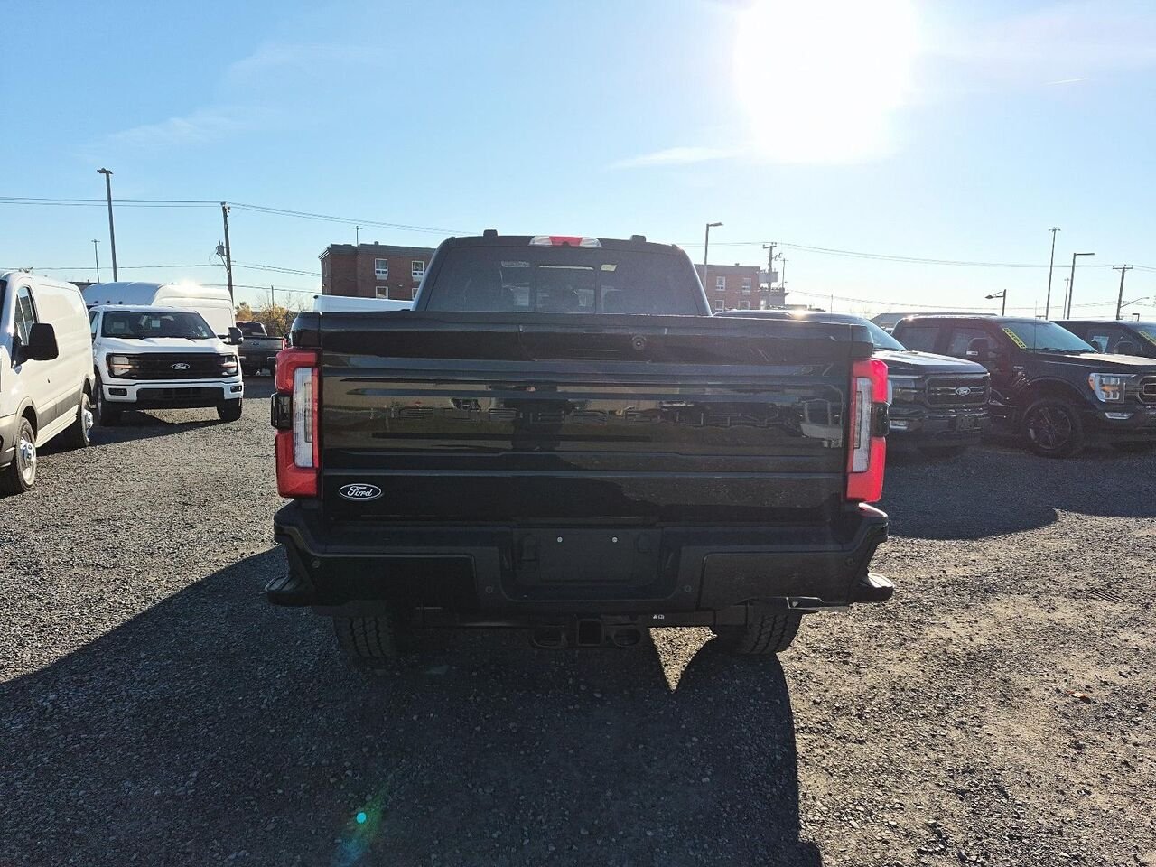 Ford Super Duty F-250 SRW 27048 | PLATINE 2027 Noir agate métallisé Saint-Jérôme - photo #3