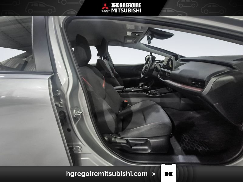 Toyota Prius 2024 Argent Laval - photo #24