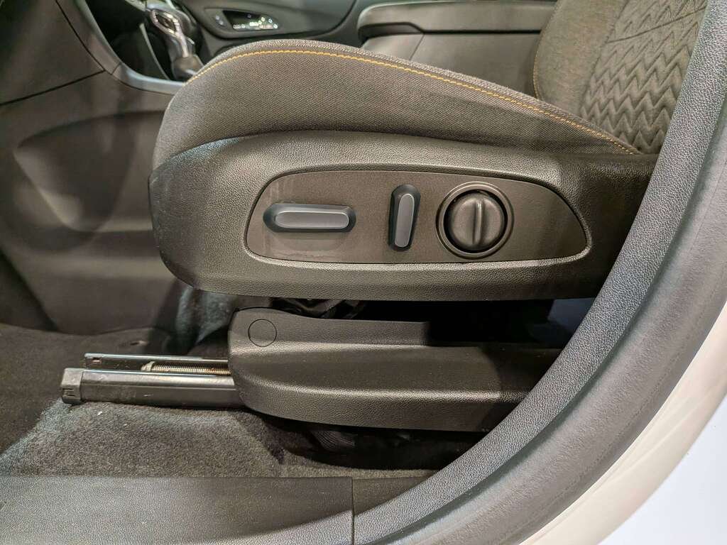 2023 Chevrolet Equinox AWD 4dr LT White Val-David - photo #31