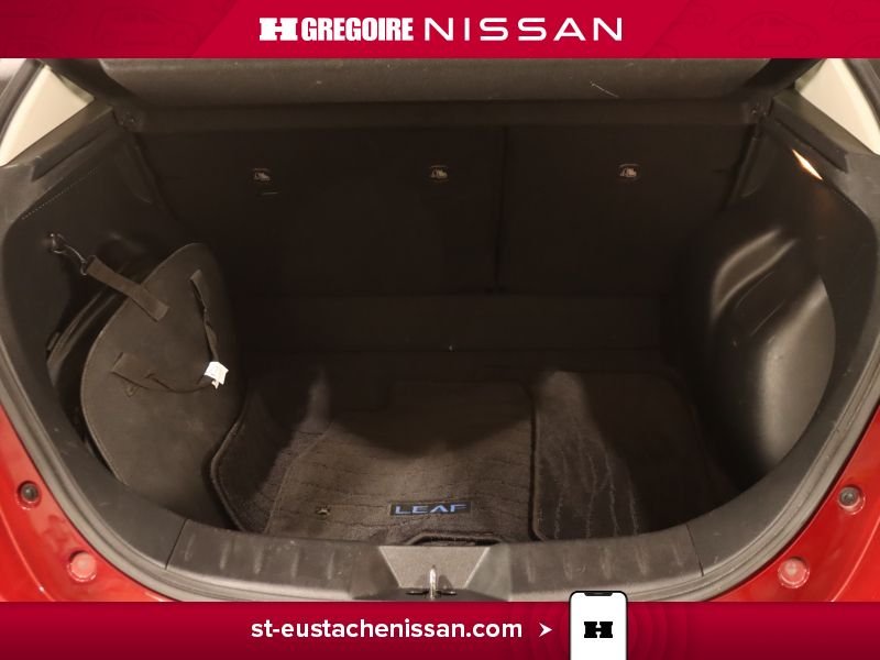 2023 Nissan Leaf Red Saint-Eustache - photo #40