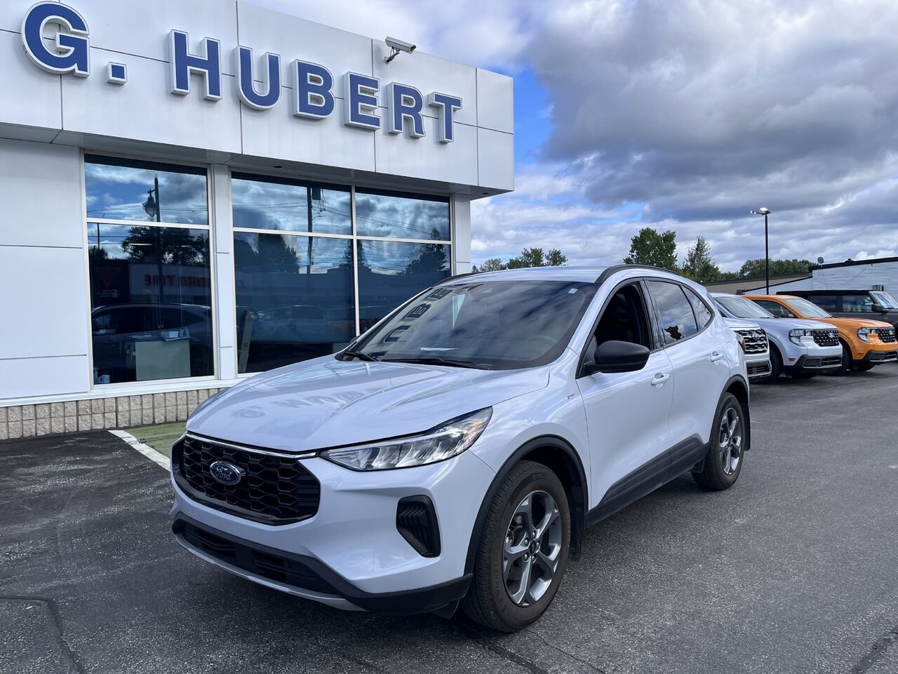 Ford Escape 2025 Gris Mont-Laurier - photo #1