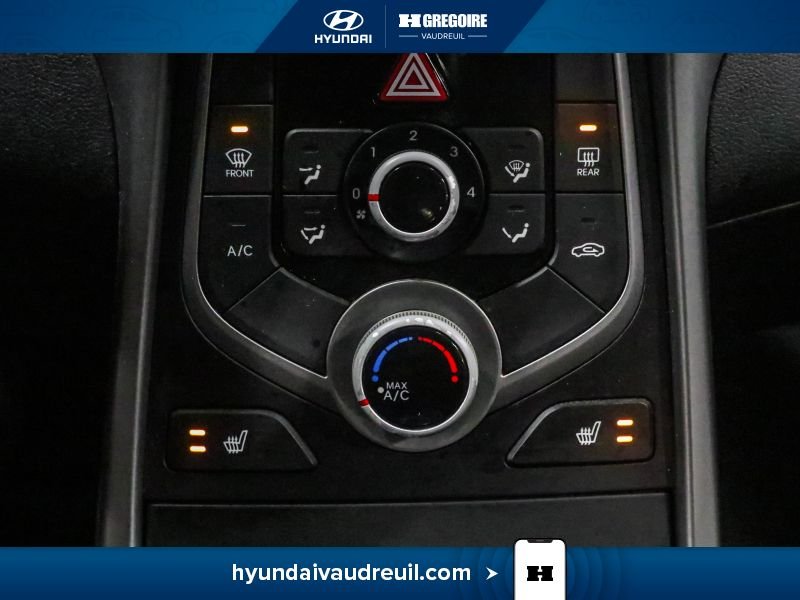 Hyundai Elantra YR819 | Allure sport berline 4 portes BA 2016 Blanc Laval - photo #28