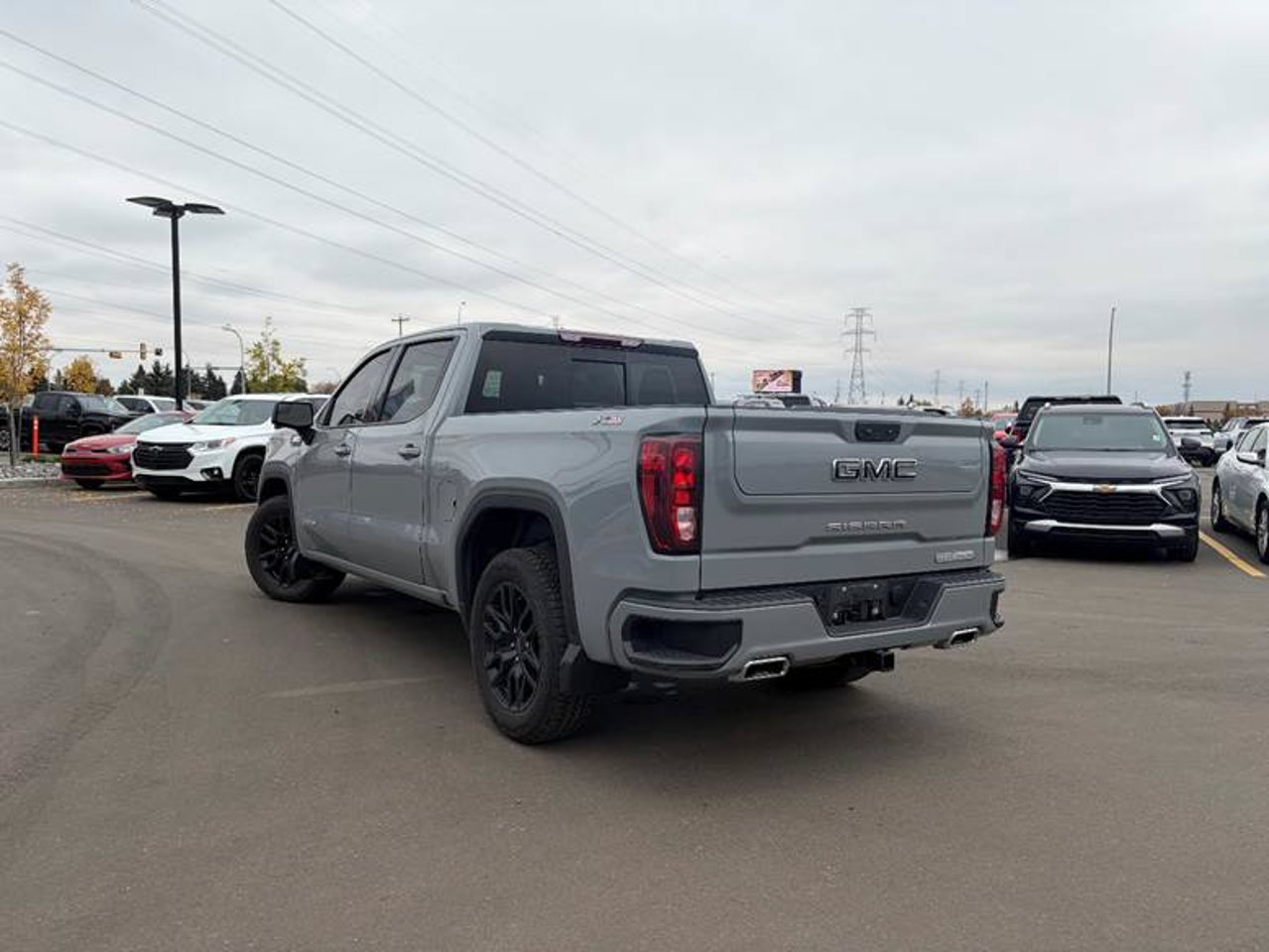2024 GMC Sierra 1500 4WD Crew Cab 147 Elevation Grey Sherwood Park - photo #3
