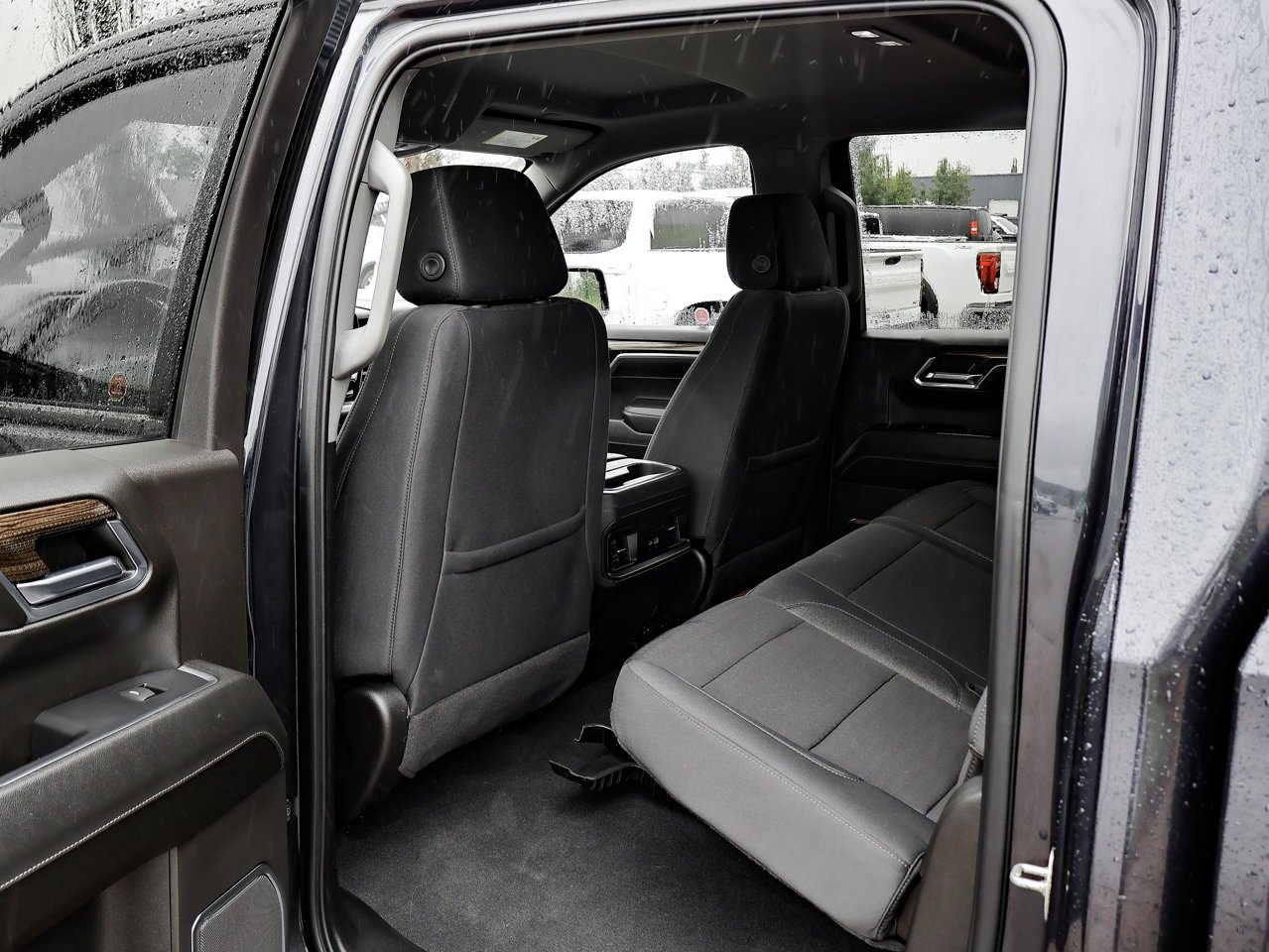 2024 Chevrolet Silverado 1500 4WD Crew Cab 147 RST Black Sherwood Park - photo #26