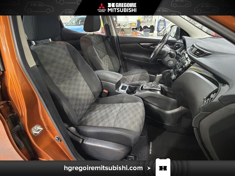 Nissan Qashqai 2017 Orange Saint-Eustache - photo #15