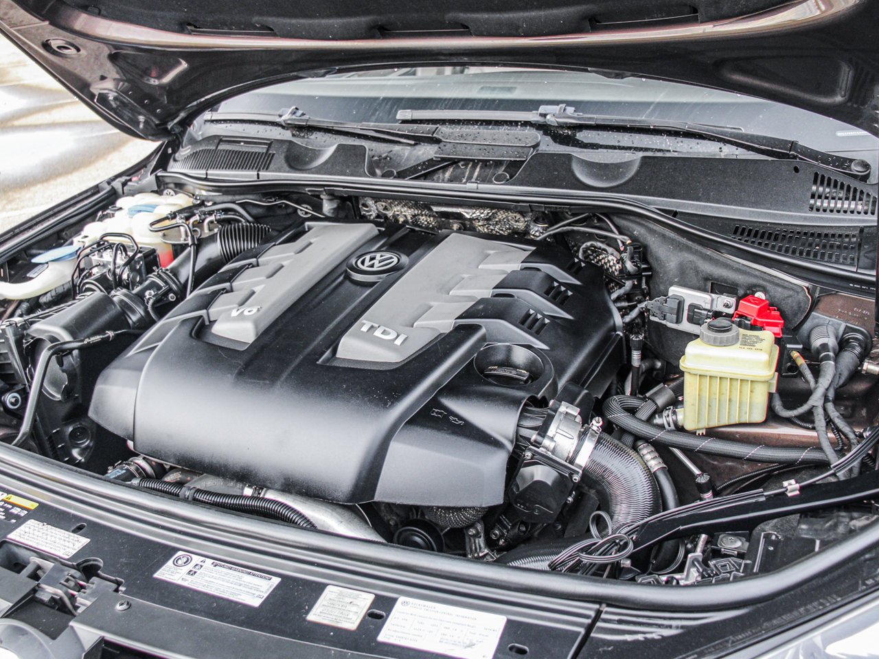 2014 Volkswagen Touareg 4dr TDI Execline Brown Sherwood Park - photo #13