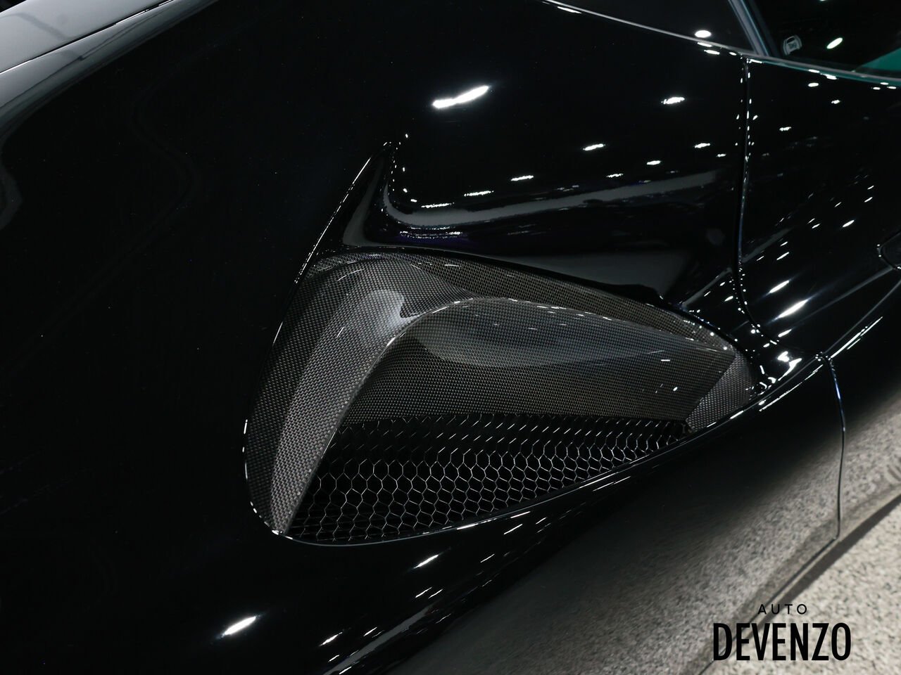 2023 Ferrari SF90 Stradale Black Saint-Eustache - photo #18