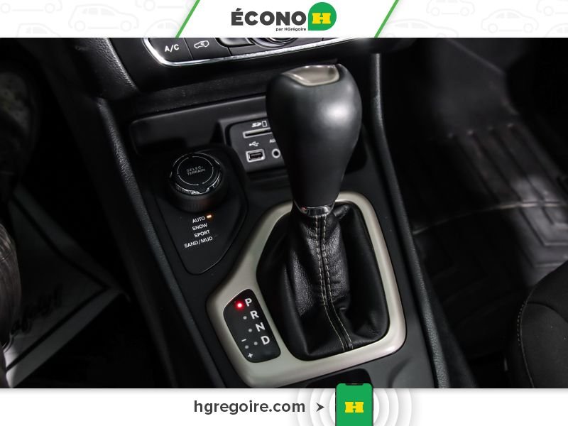 Jeep Cherokee 2017 Noir Blainville - photo #11