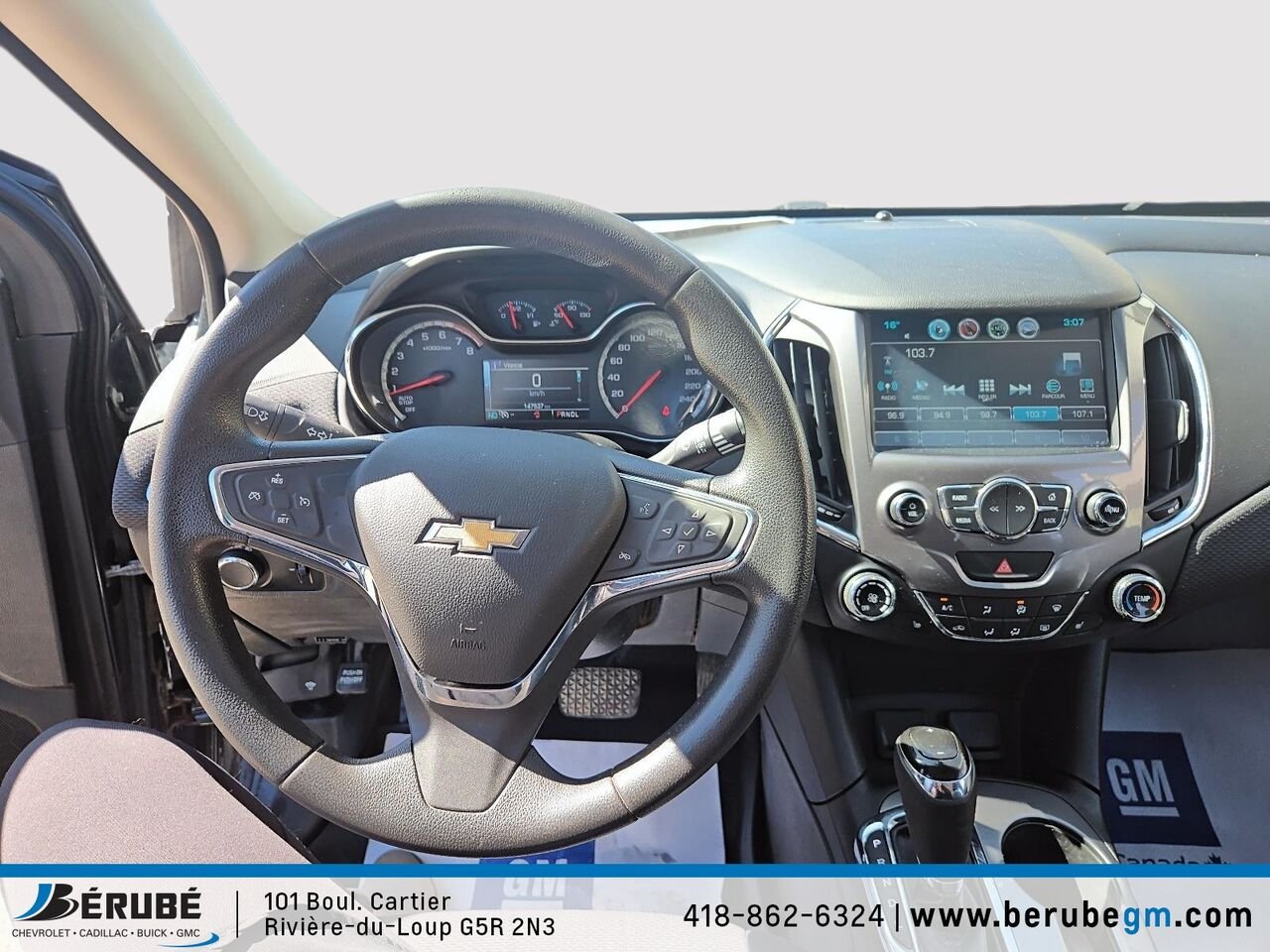 Chevrolet CRUZE Hatchback LT 2017 Gris Rivière-du-Loup - photo #4