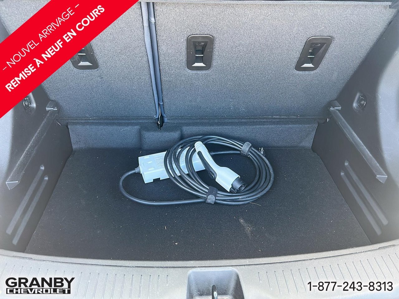 2022 Chevrolet Bolt EUV LT | 26-1040A Red Granby - photo #7