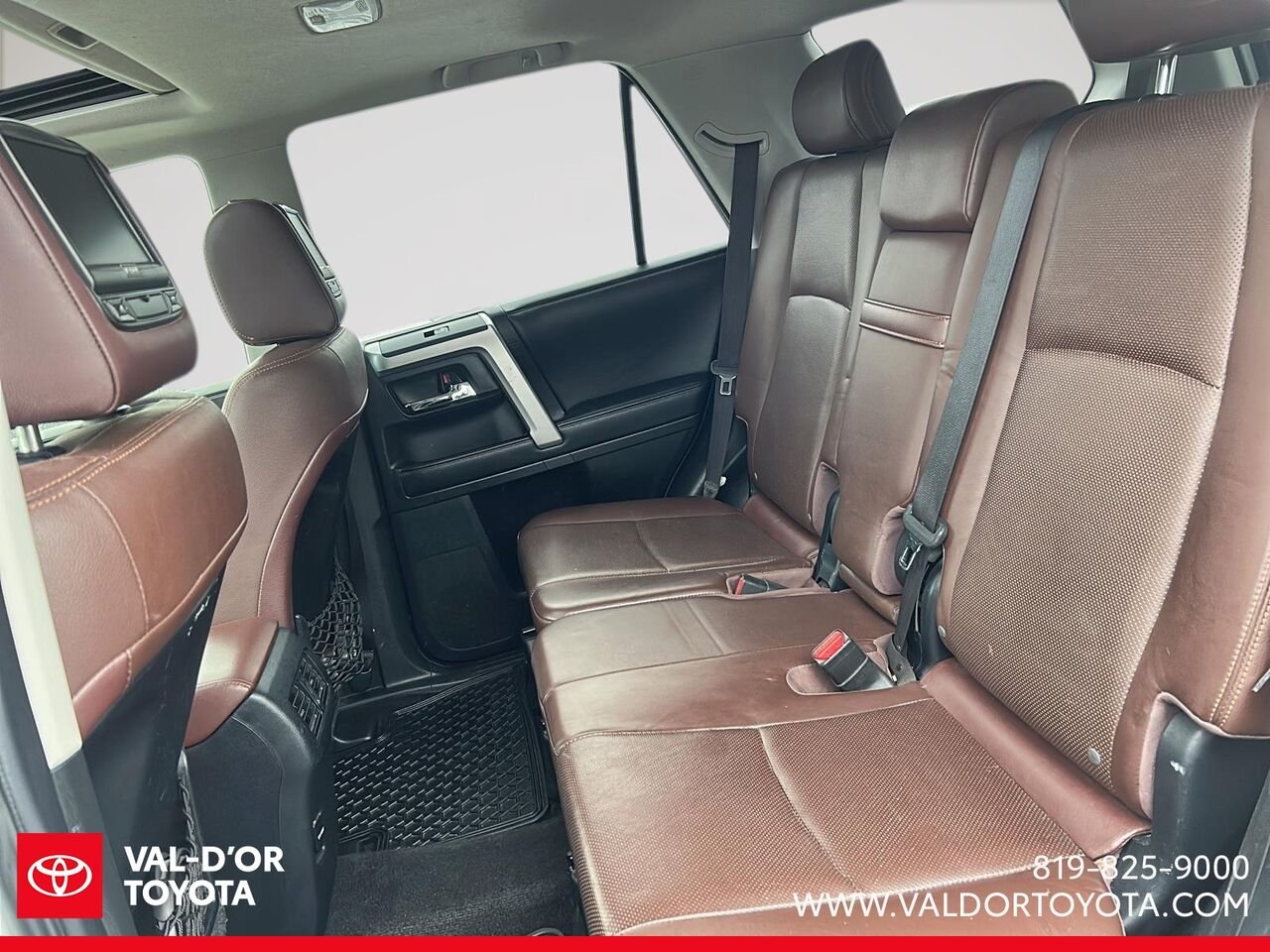 2017 Toyota 4Runner Limited v6 White Val-d'Or - photo #8