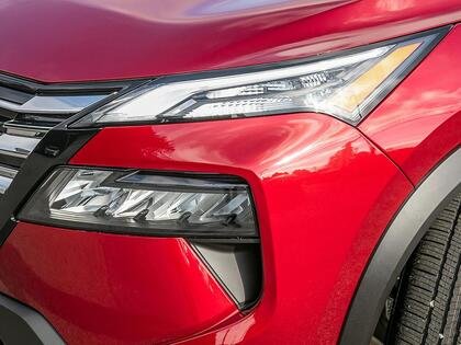 2026 Nissan Rogue Red Laval - photo #9