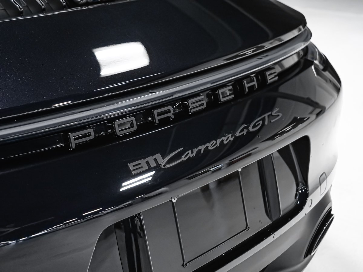 2024 Porsche 911 CARRERA 4 GTS Black Montreal - photo #6