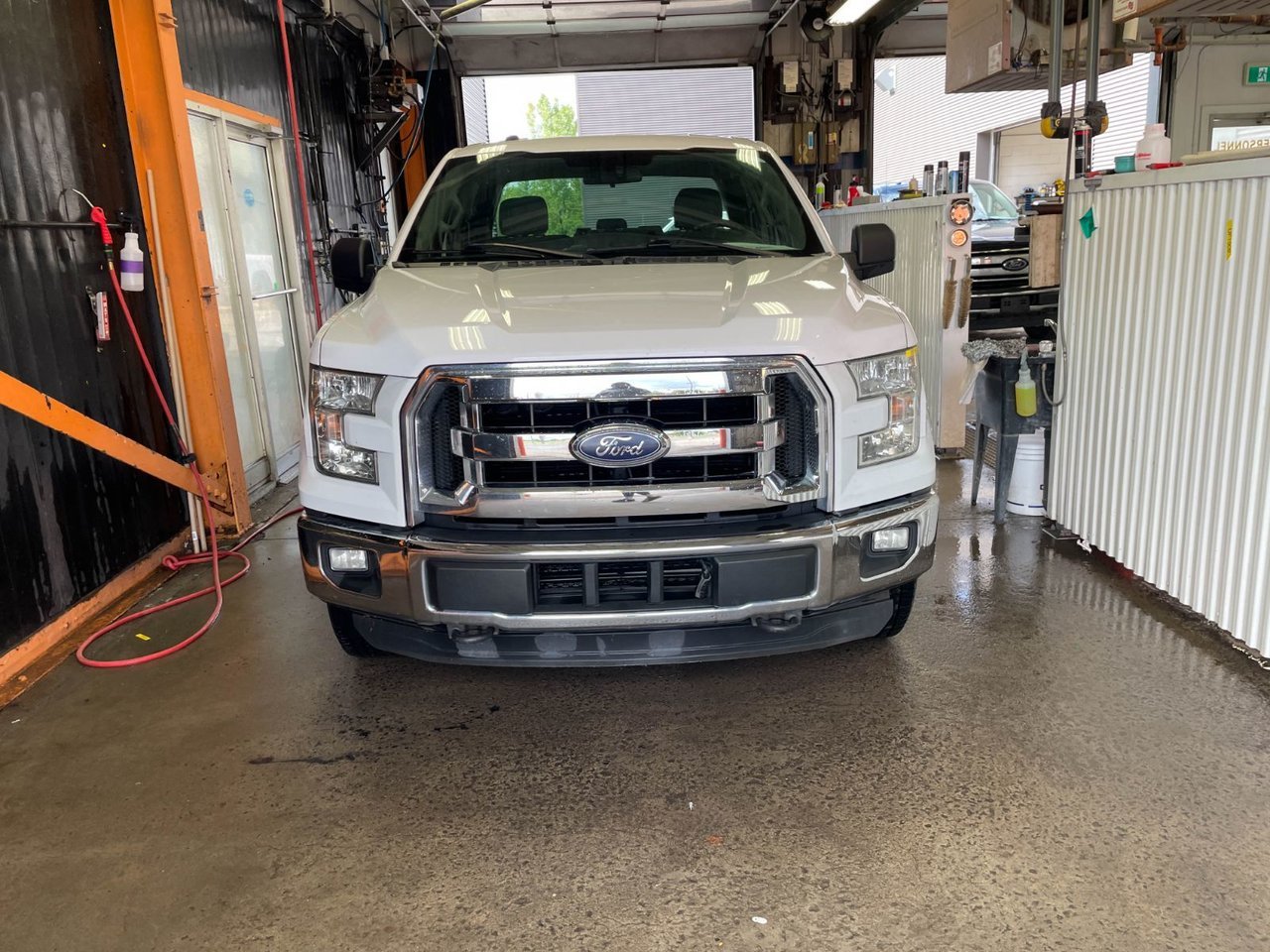 Ford F-150 XLT 4X4 3.5L ECOBOOST *BOITE 8 PI* RATIO 3.31 2016 Blanc Saint-Jérôme - photo #3