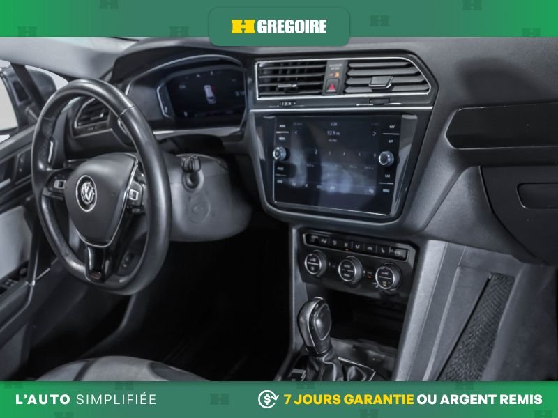Volkswagen Tiguan 820613 | Highline AWD AUTO AC CUIR TOIT NAV MAGS CAM RECULE 2020 Bleu Laval - photo #25