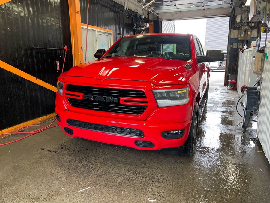 Ram 1500 SPORT 4X4 V8 *LEVEL 2* CUIR SIÈGES VENT BEDLINER 2020 Rouge